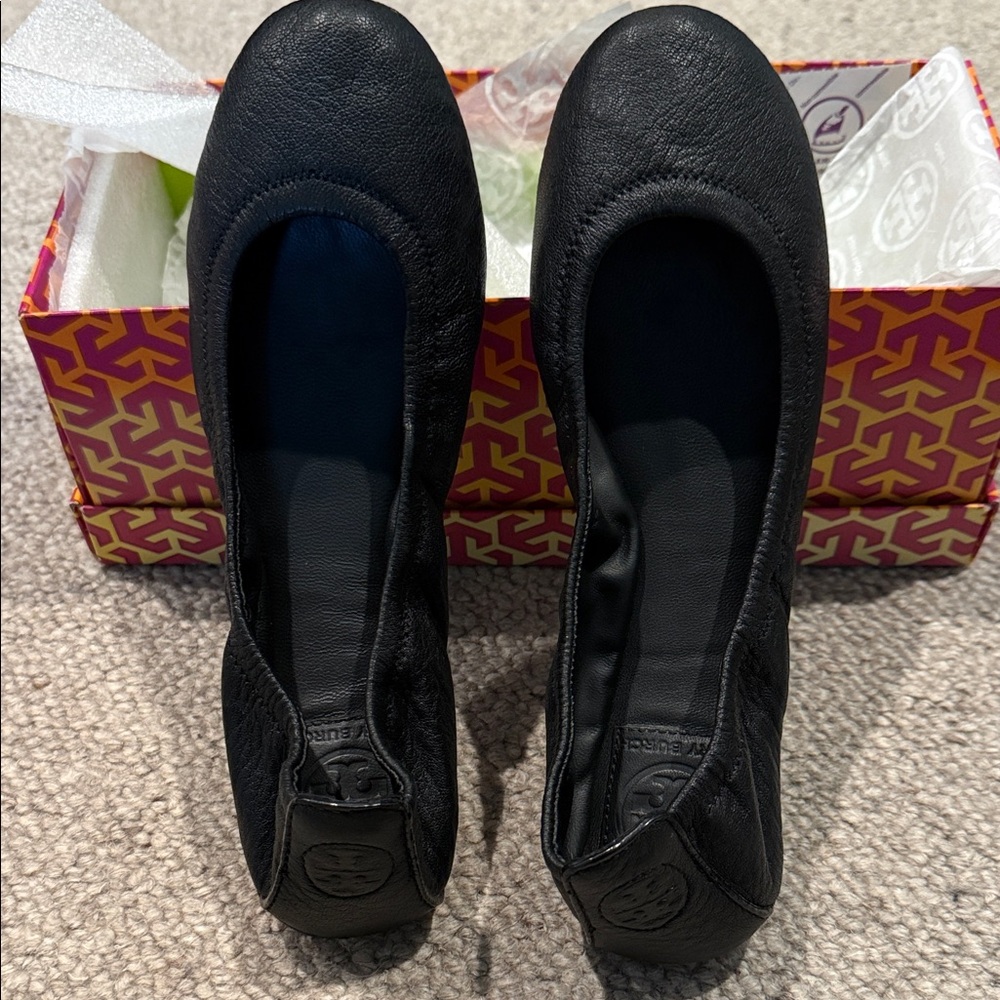 Tory Burch Eddie - Lamb Leather Black Flats